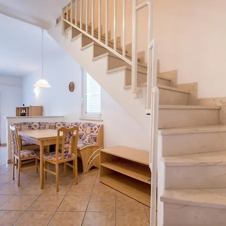 Damir & Gordana Апартаменты Башка